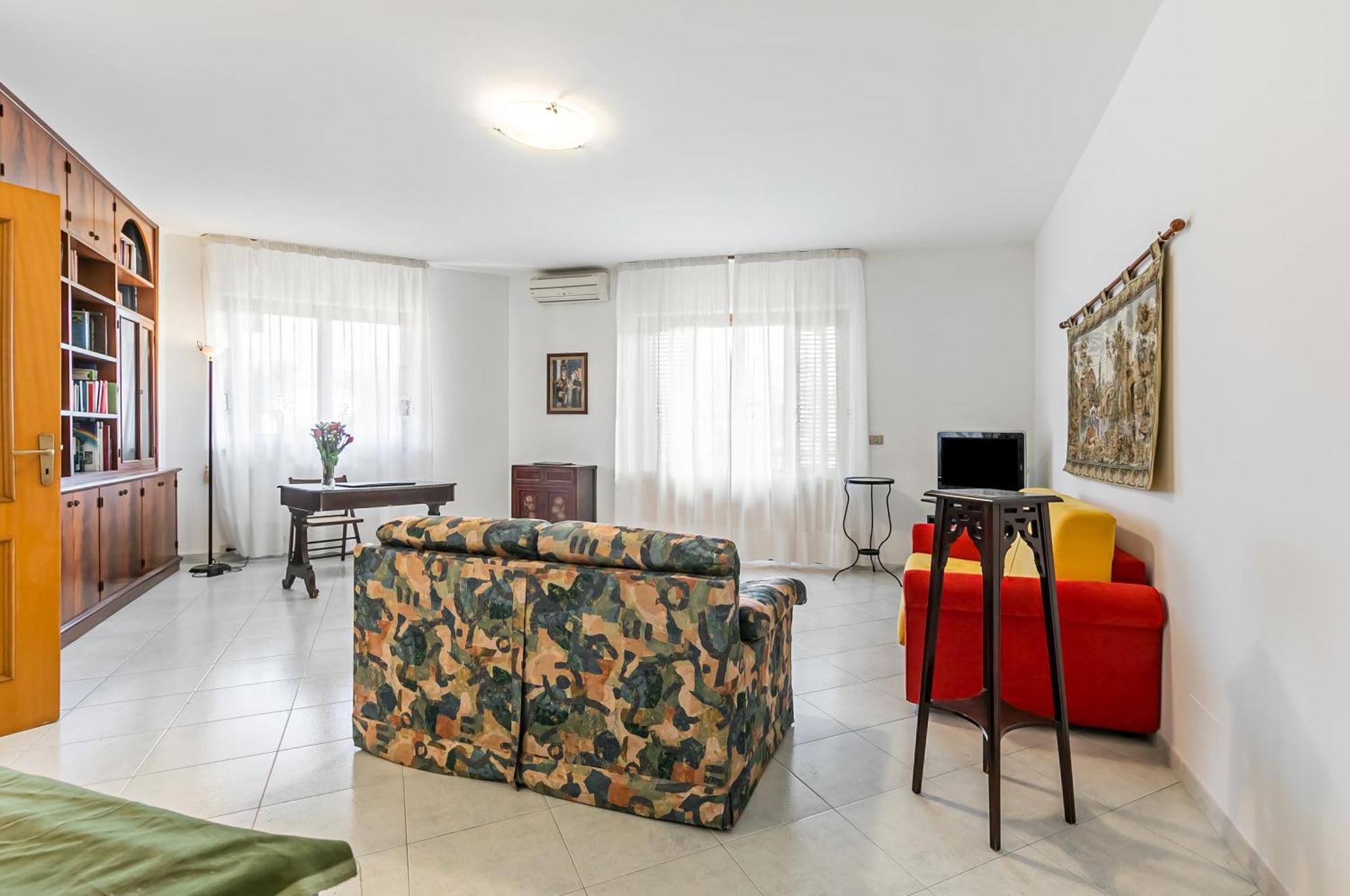 Palazzo Reale & Piazza Indipendenza Roomy Flat Palermo Kültér fotó
